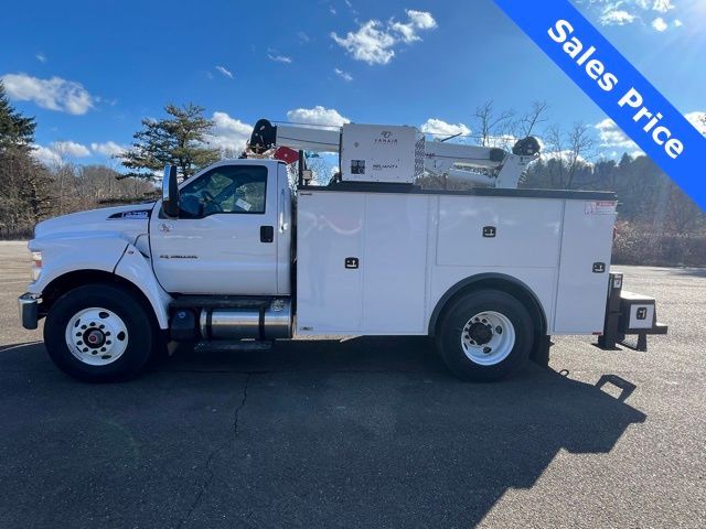 2024 Ford F-750 Base