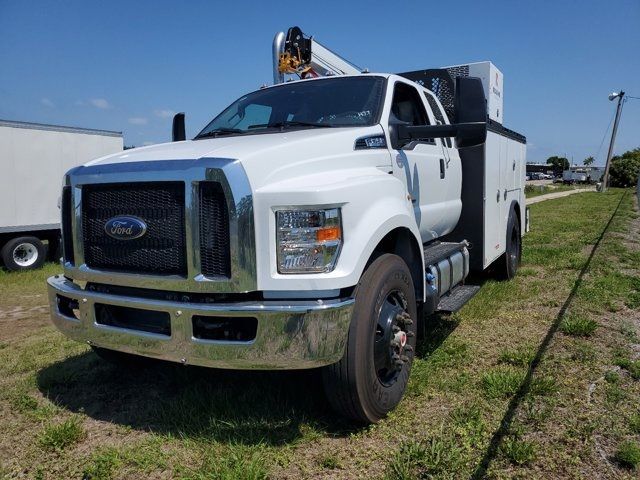 2024 Ford F-750 Base