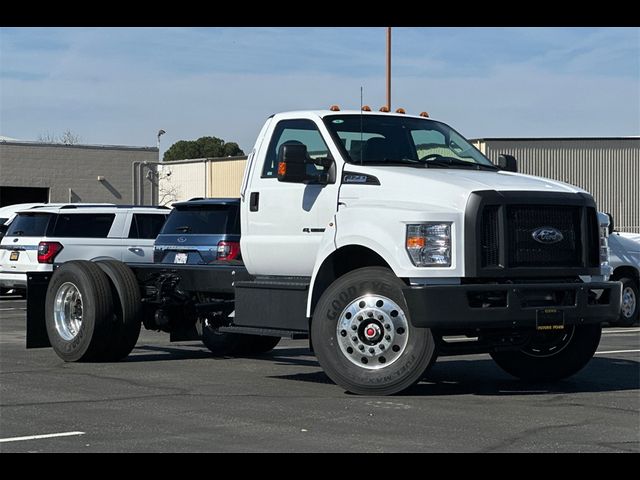 2024 Ford F-750 Base