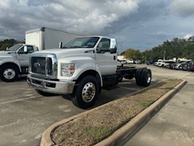 2024 Ford F-750 Straight Frame Gas