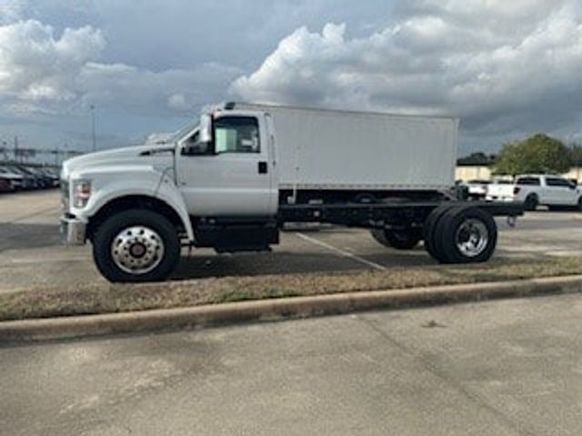 2024 Ford F-750 Straight Frame Gas