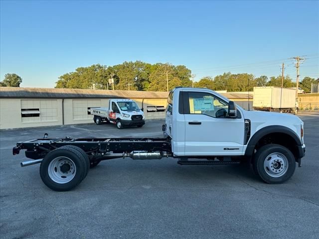 2024 Ford F-600 