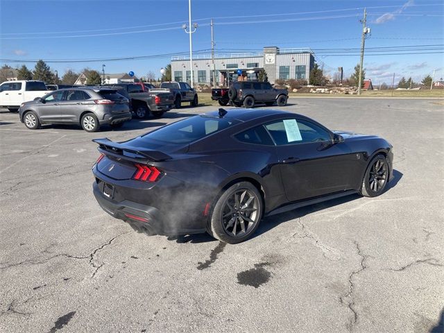 2024 Ford Mustang Dark Horse