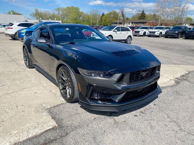 2024 Ford Mustang Dark Horse