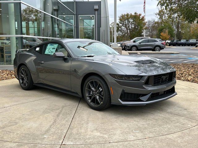 2024 Ford Mustang Dark Horse