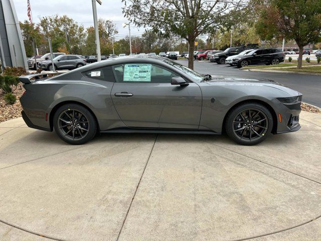 2024 Ford Mustang Dark Horse