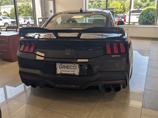 2024 Ford Mustang Dark Horse