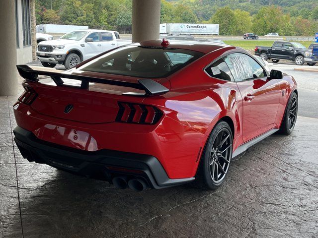 2024 Ford Mustang Dark Horse