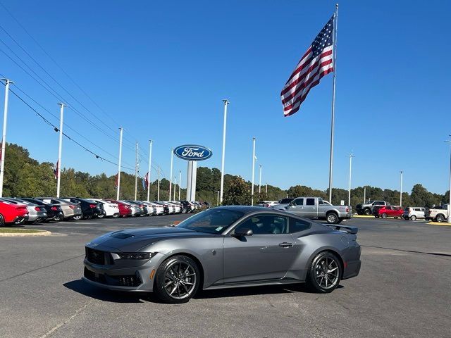 2024 Ford Mustang Dark Horse