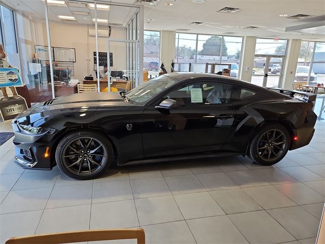 2024 Ford Mustang Dark Horse