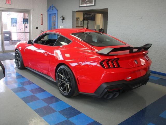 2024 Ford Mustang Dark Horse