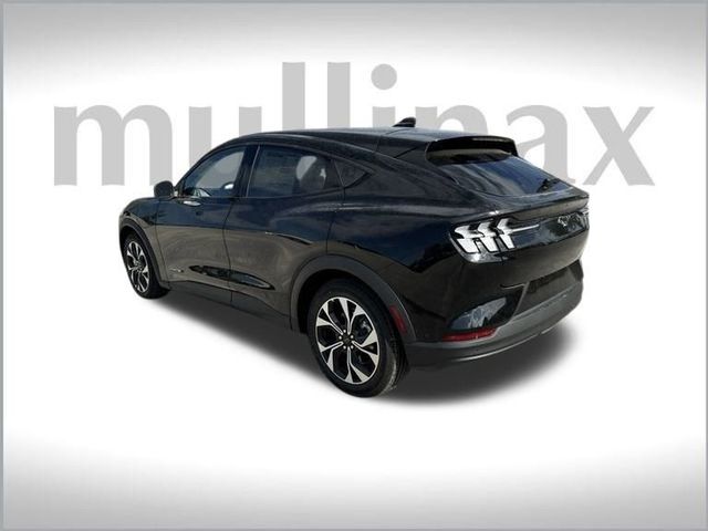 2024 Ford Mustang Mach-E Select