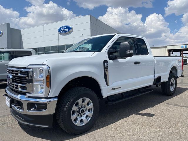 2024 Ford F-350 XLT