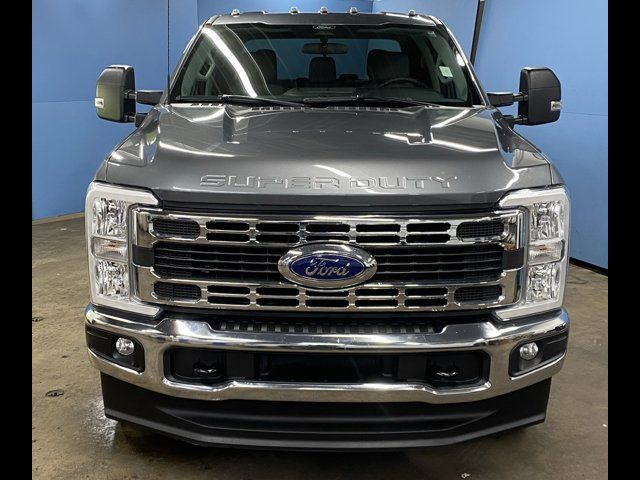 2024 Ford F-350 XLT