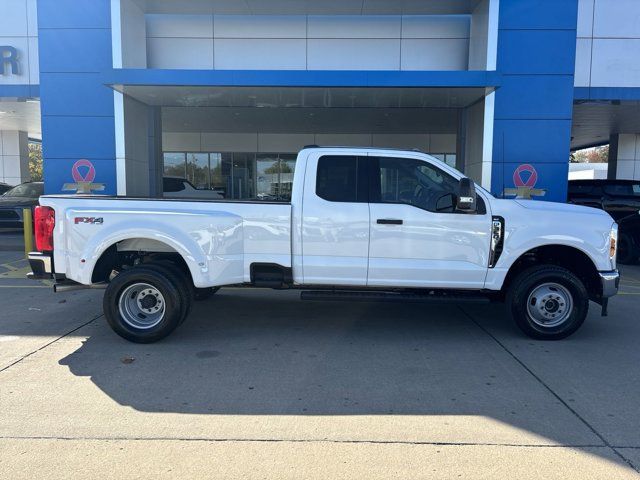 2024 Ford F-350 XLT