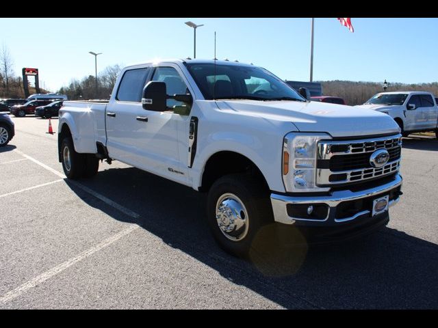 2024 Ford F-350 XLT