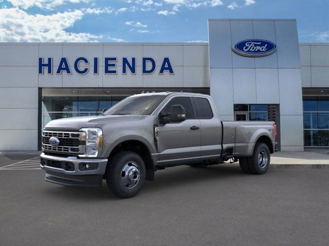 2024 Ford F-350 XLT