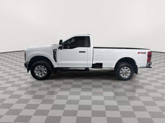 2024 Ford F-350 XLT