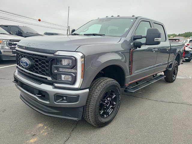 2024 Ford F-350 XLT