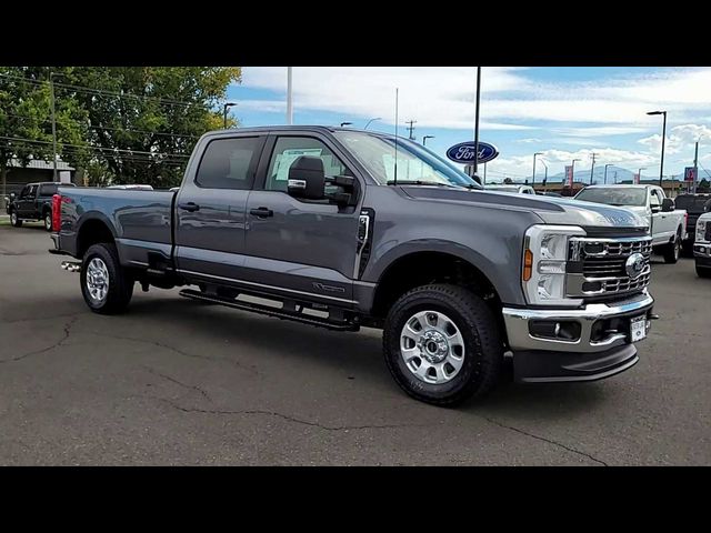 2024 Ford F-350 XLT