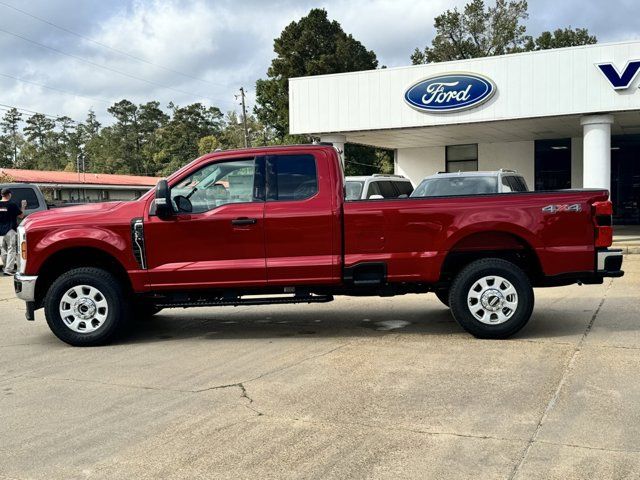 2024 Ford F-350 XLT