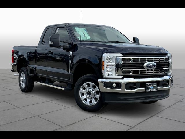 2024 Ford F-350 XLT