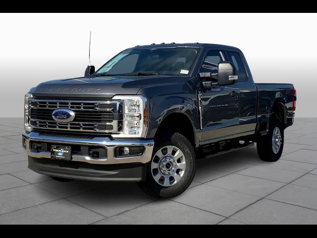 2024 Ford F-350 XLT