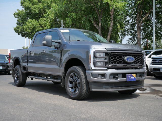 2024 Ford F-350 XLT