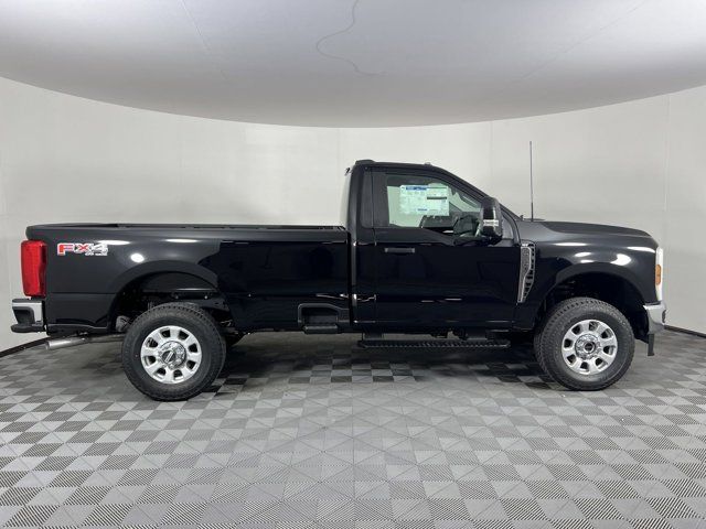 2024 Ford F-350 XLT