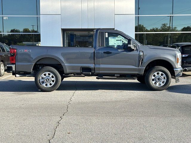 2024 Ford F-350 XLT