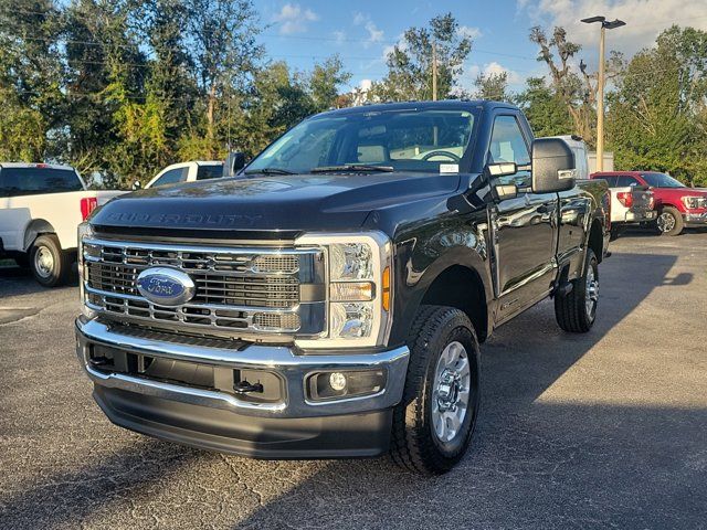 2024 Ford F-350 XLT