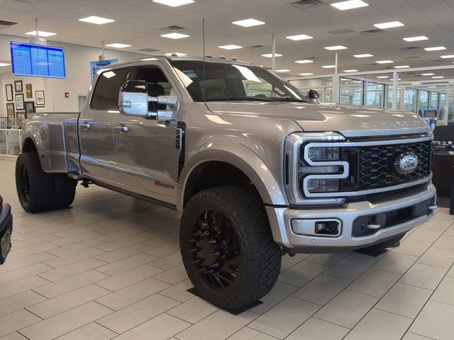 2024 Ford F-450 Platinum