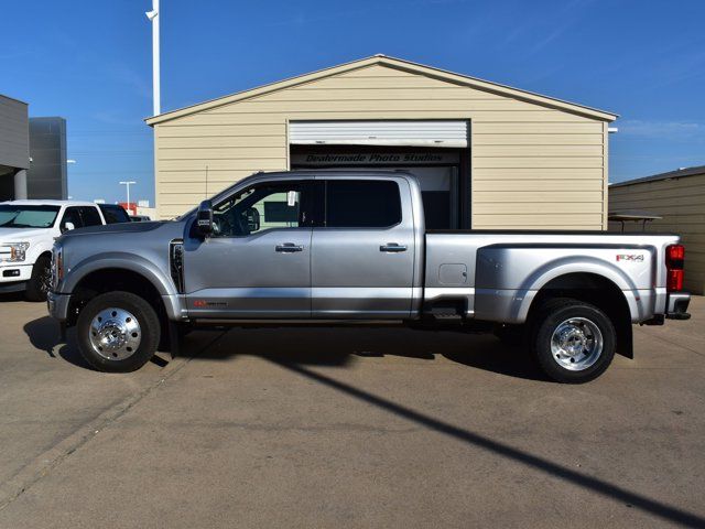 2024 Ford F-450 Platinum