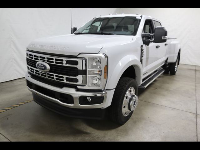 2024 Ford F-450 XLT