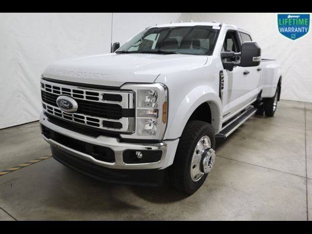 2024 Ford F-450 XLT