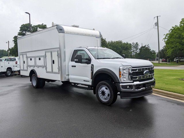 2024 Ford F-550 