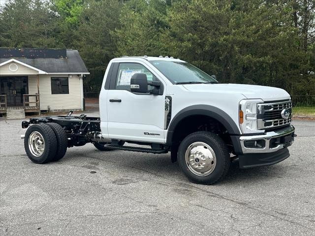 2024 Ford F-550 