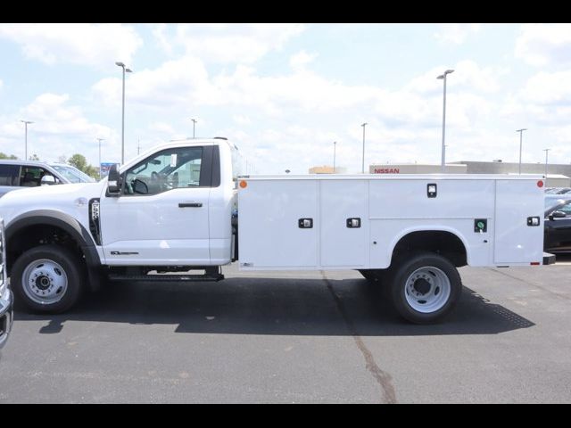 2024 Ford F-550 