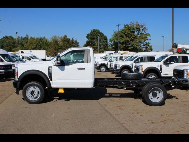 2024 Ford F-550 