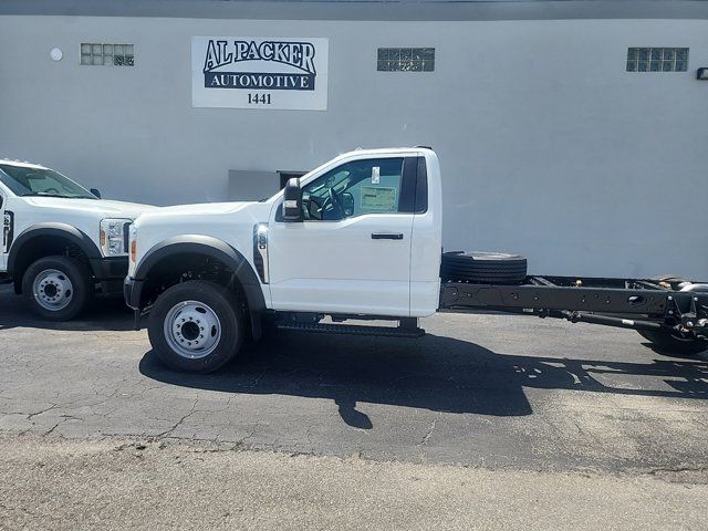 2024 Ford F-600 