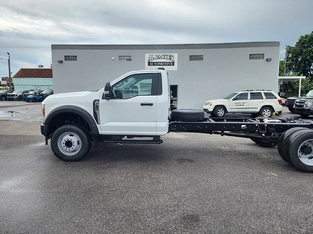 2024 Ford F-600 