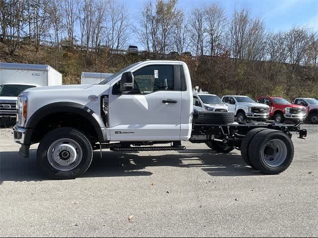 2024 Ford F-600 