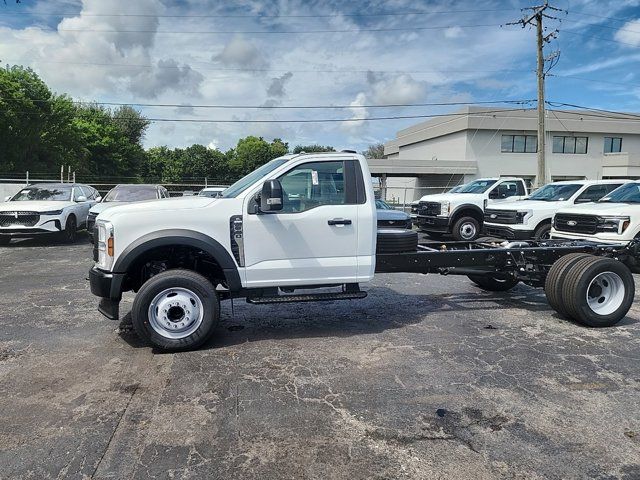 2024 Ford F-600 