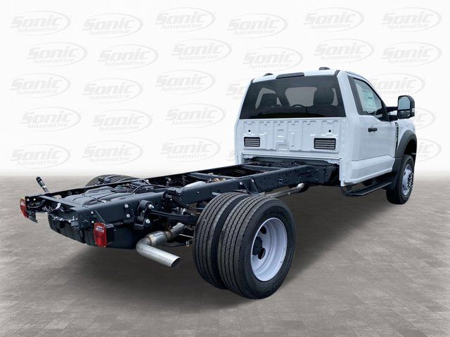 2024 Ford F-600 XLT