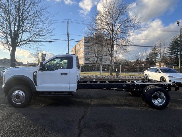 2024 Ford F-600 