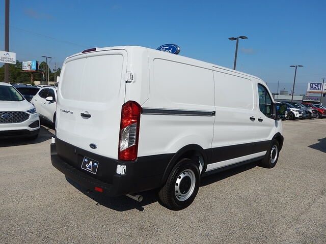 2024 Ford Transit Base