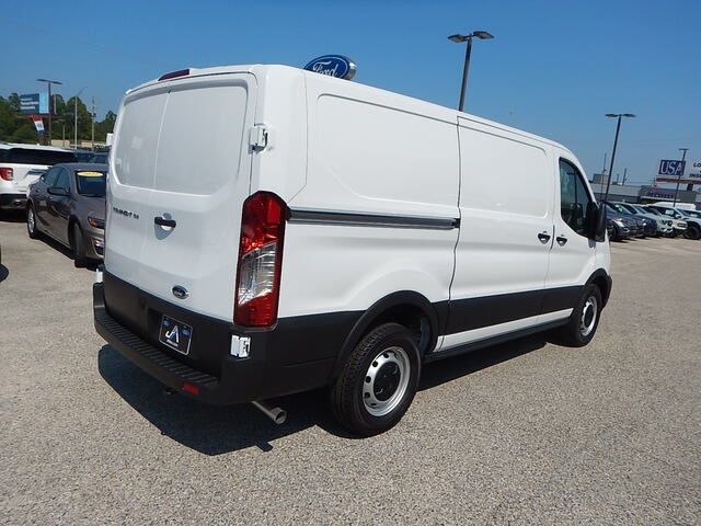 2024 Ford Transit Base