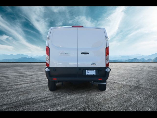 2024 Ford Transit Base