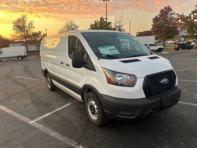 2024 Ford Transit Base