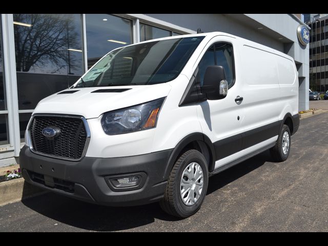 2024 Ford Transit Base